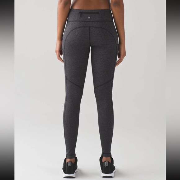 lululemon athletica Pants - Lululemon Speed Tight V Power Luxtreme Variegated knit Heathered Black Size 4!